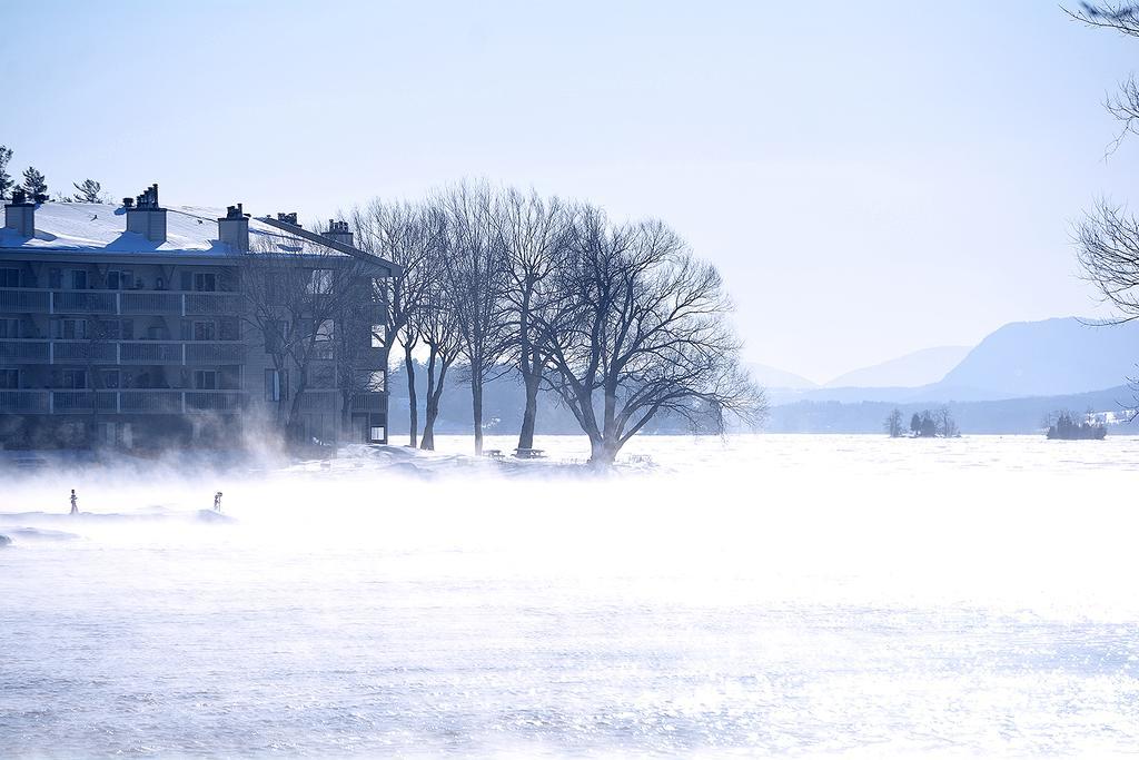 Condos Memphremagog Exteriör bild